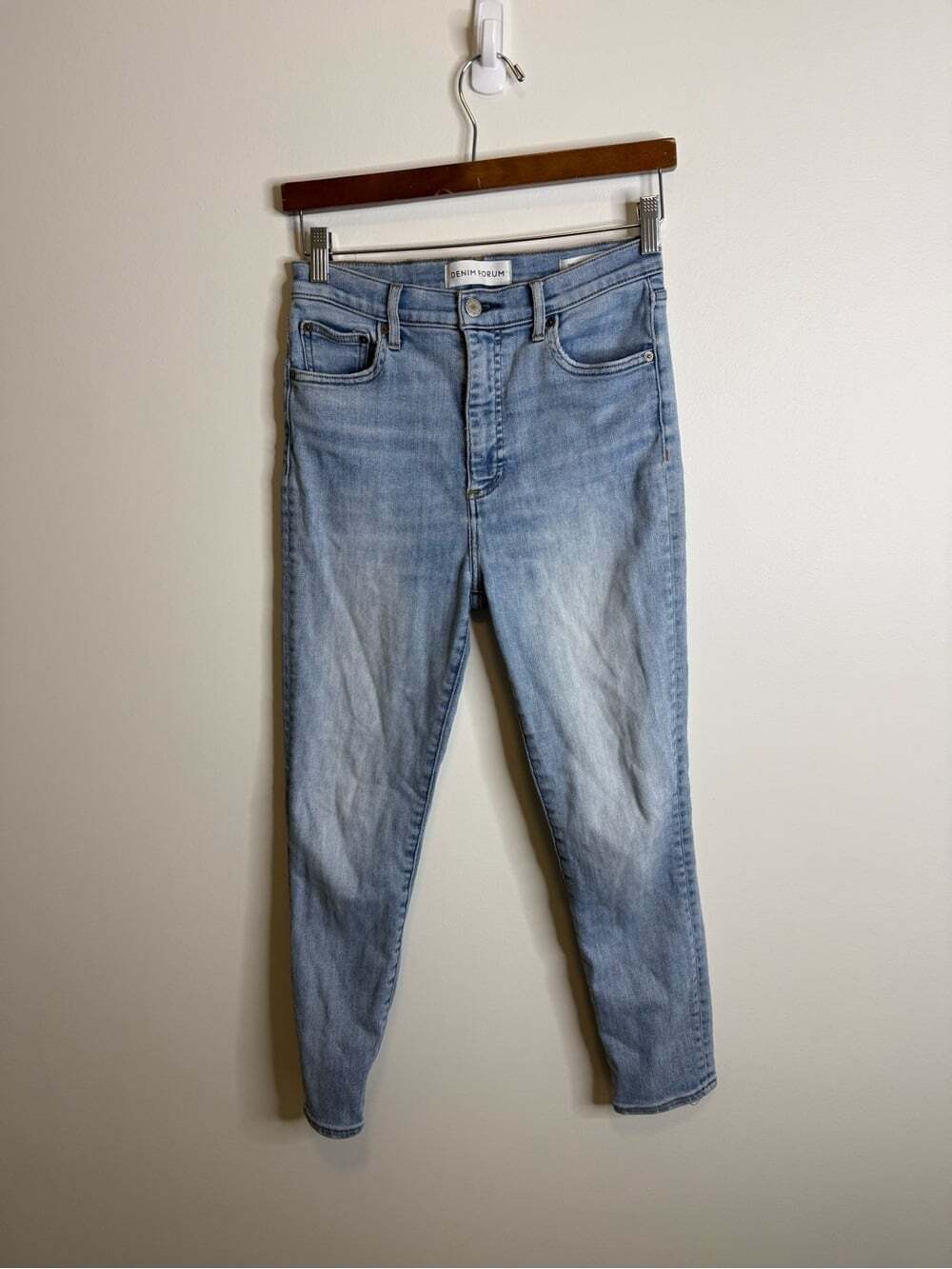 DENIM FORUM the Lola High Rise Skinny 26L